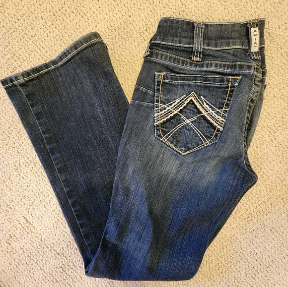 ARIAT R.E.A.L ☆ Women's Blue Jeans Used But In Great Condition. No Flaws - Picture 11 of 13